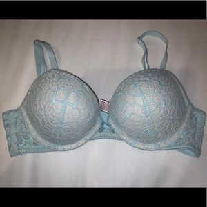 Victoria’s Secret push-up bra